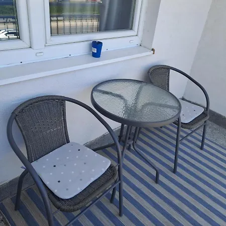 Enjoy Traveling Apartment Tuzla
