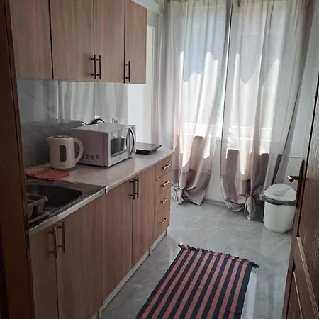 Enjoy Traveling Apartman *