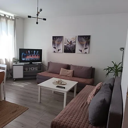 Enjoy Traveling Apartment Tuzla